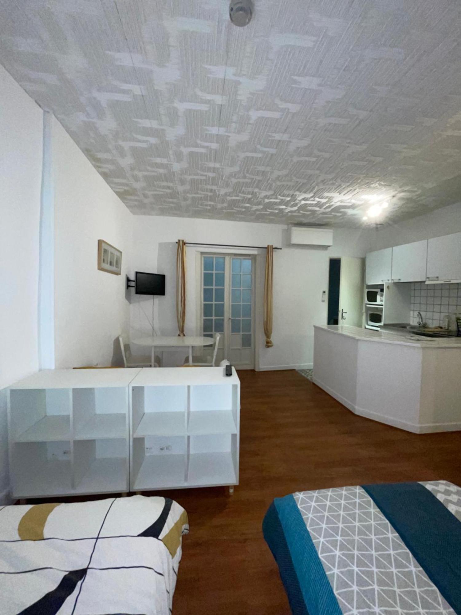 Studio N•2 Avec Patio En Plein Coeur De La Ville Баньер-де-Бигор Экстерьер фото